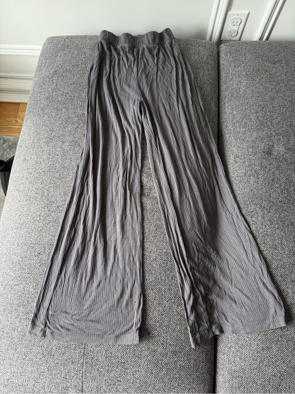H&M Wide Leg Ribbed Grey Lounge Pants